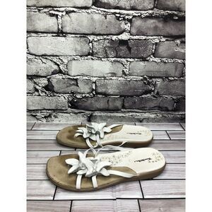 Thom McAn White Leather Floral Flip Flop Wedge Sandals Women’s Sz 6M US/36.5EU
